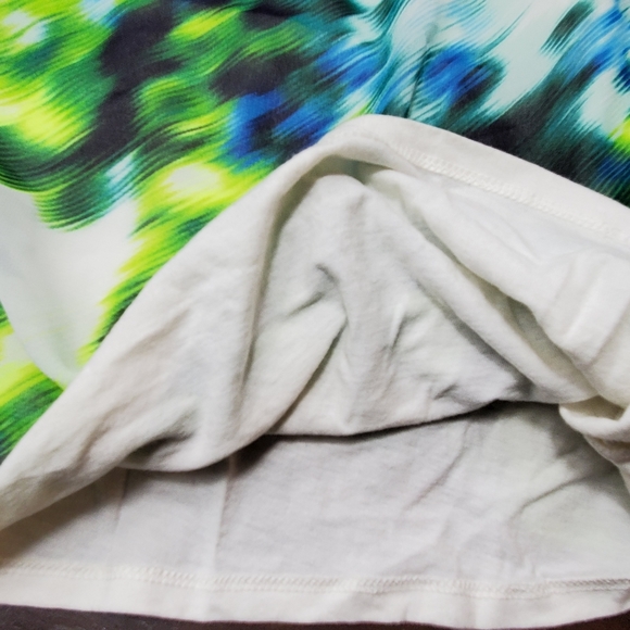 Express Vibrant Pixelated Watercolor Tank - Picture 3 of 6